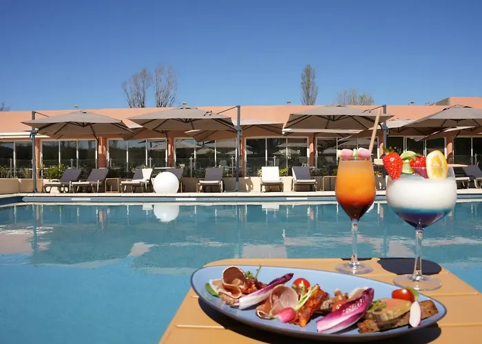 Hotel Mount Venturi - Aix-En-Provence Sainte-Victoire - Bar & Restaurant & Padel