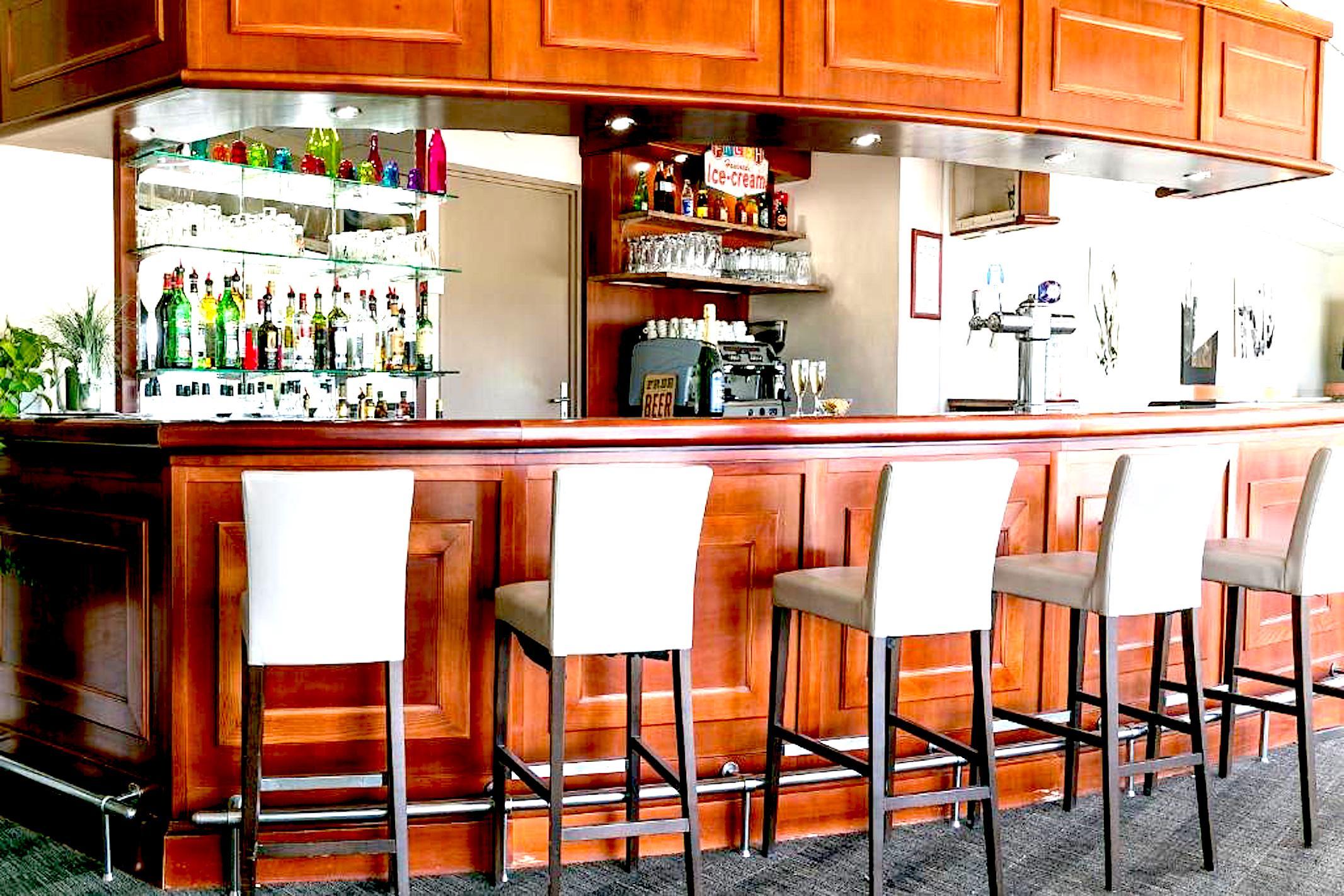 Hotel Mount Venturi - Aix-en-provence Sainte-victoire - Bar & Restaurant & Padel 4*
