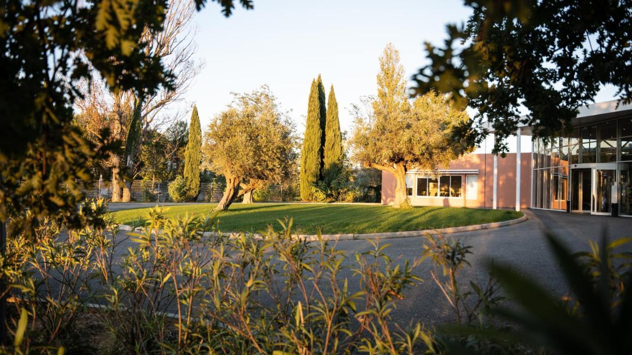 Mount Venturi - Aix-en-provence Sainte-victoire - Bar & Restaurant & Padel 4*